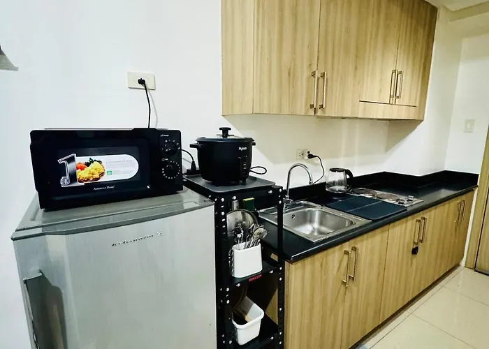 Homey Vibes In The Heart Of Pasay At 11th! 马尼拉